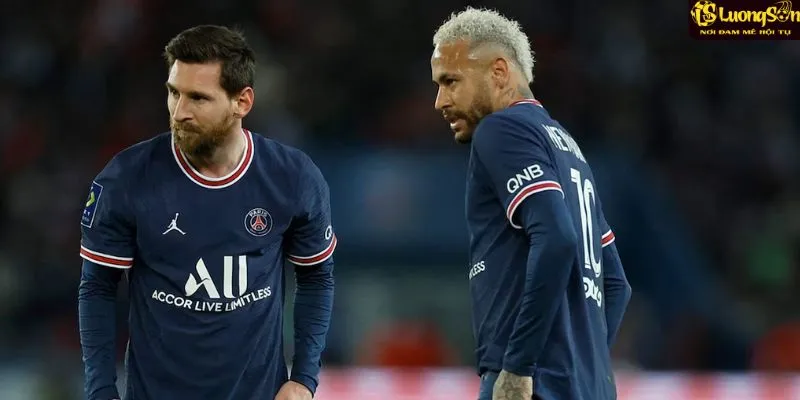 Thiếu vắng Neymar và Messi sẽ khiến đội bóng Paris đối mặt với không ít khó khăn